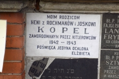 Lapide in ricordo dei genitori di Elzbieta Ficowska